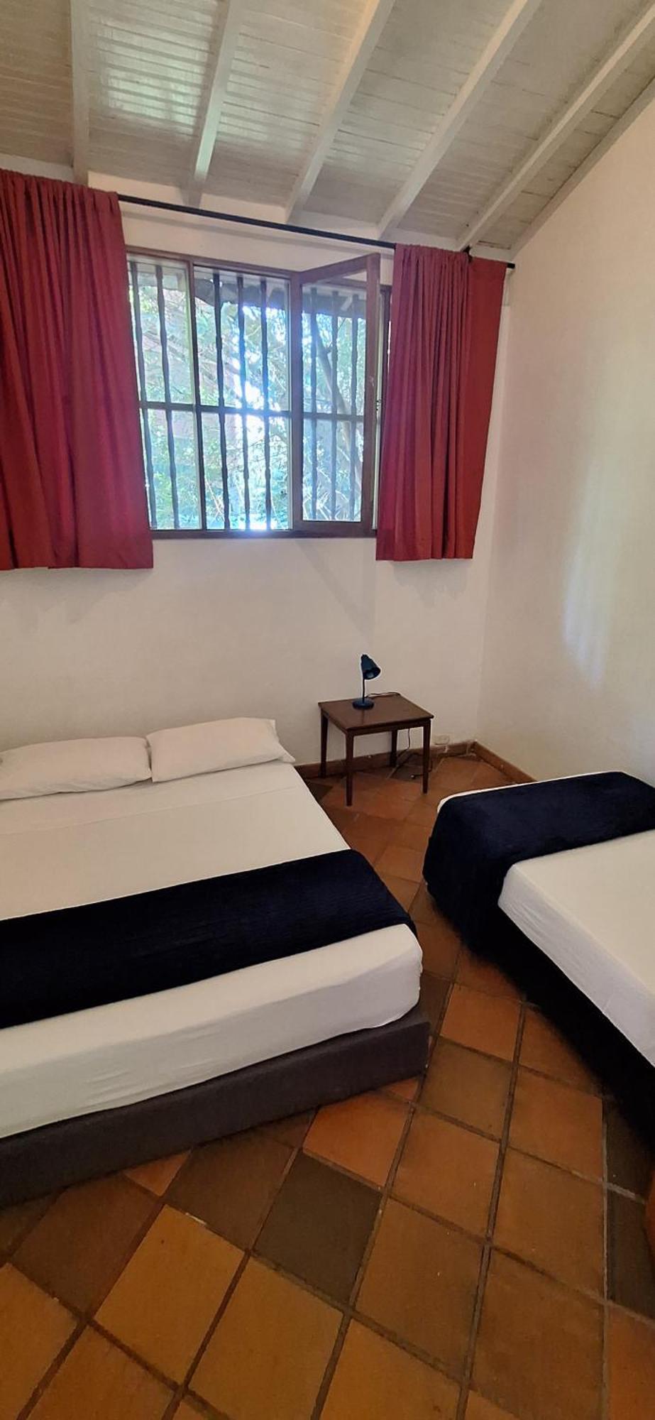 Yolo Hostel เมเดยิน ภายนอก รูปภาพ