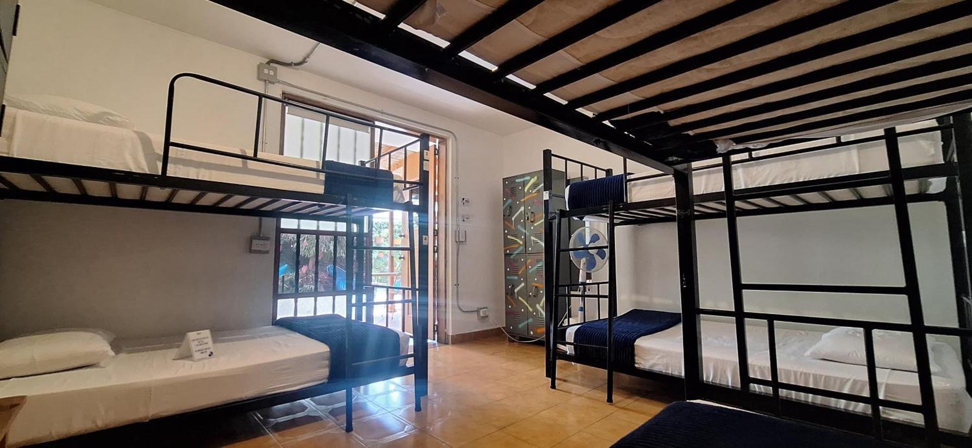 Yolo Hostel เมเดยิน ภายนอก รูปภาพ